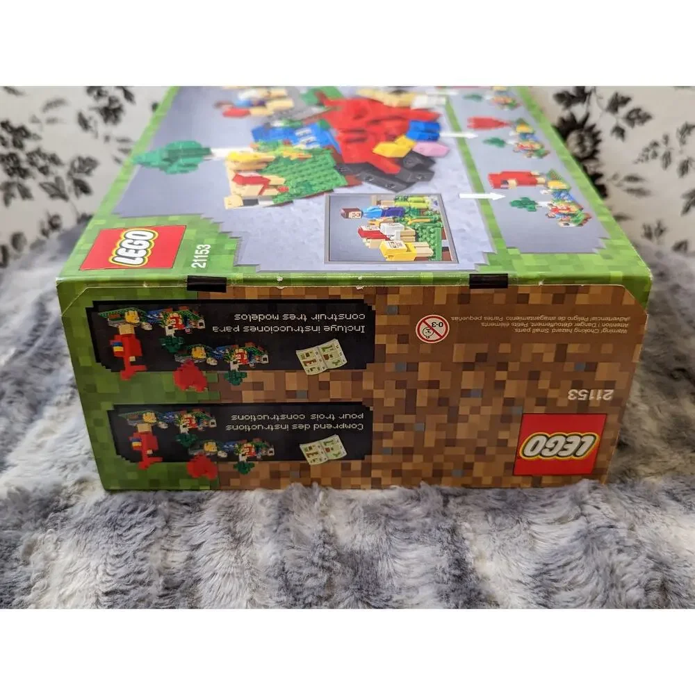 RETIRED NWT 2019 LEGO Minecraft The Wool Farm 21153 Building Kit 260 Pieces